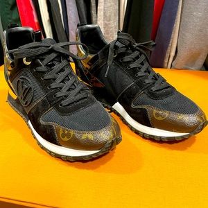 Louis Vuitton Run Away Sneaker w/original boxing, individual dust bags & laces